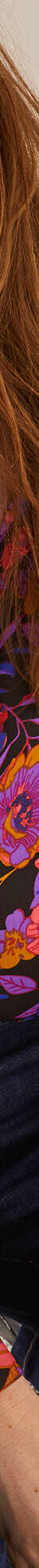 Chemisier boutonné imprimé fleurs (noir / violet) Chemisier boutonné imprimé fleurs (noir / violet)